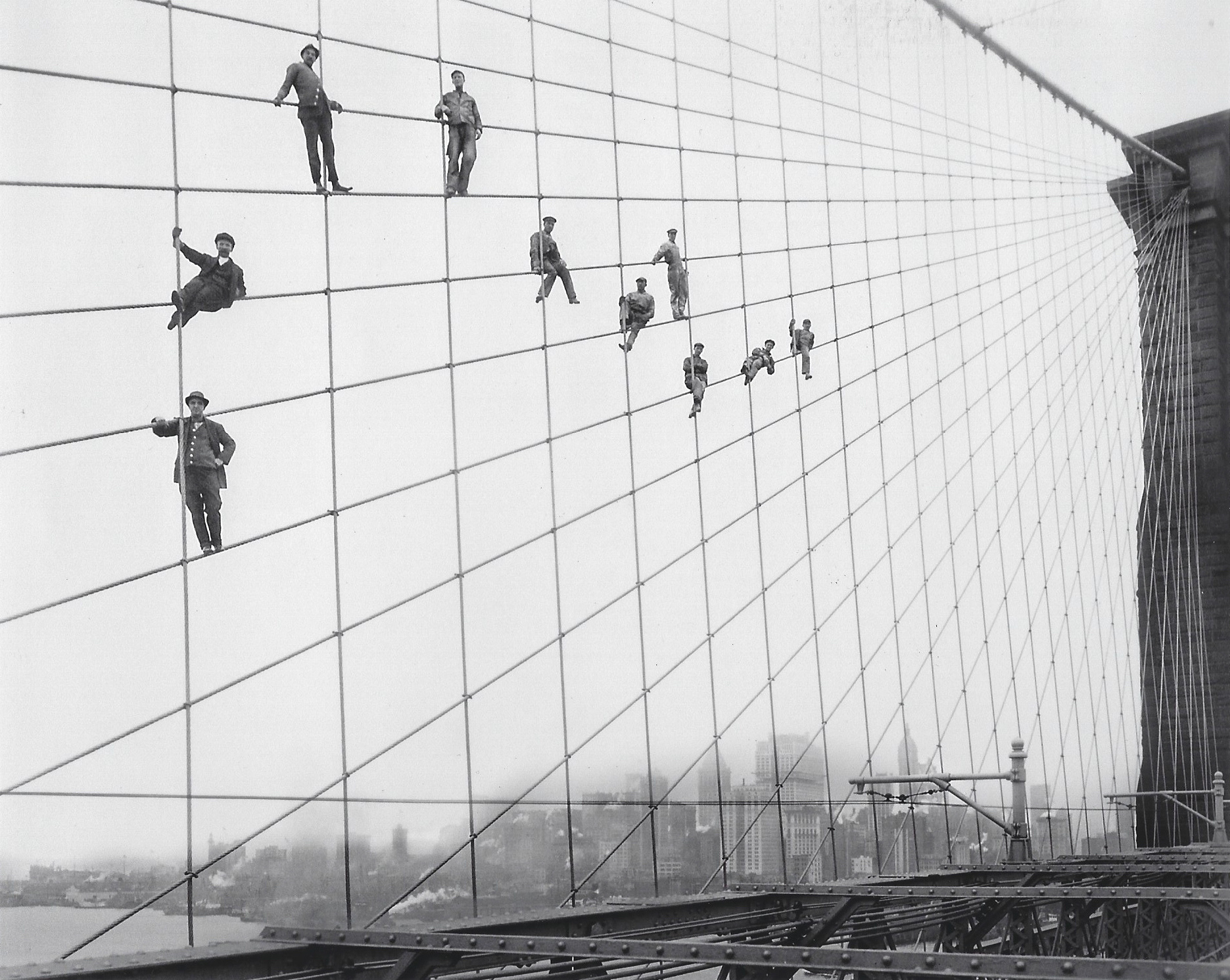 BROOKLYN BRIDGE SHOT