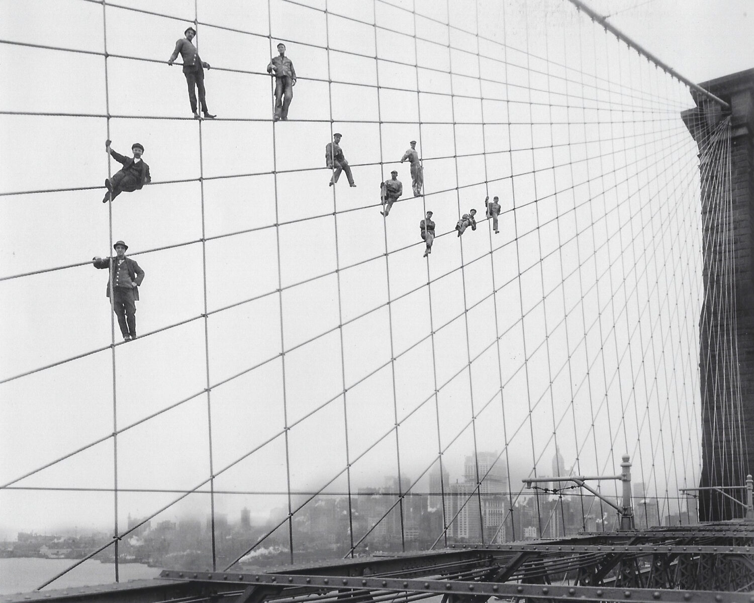 BROOKLYN BRIDGE SHOT